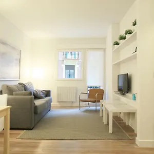 https://zuhaizti-apartment.sansebastianhotels.net